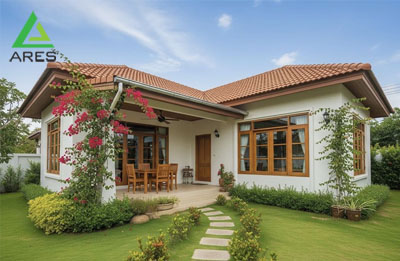 Nhà mái ngói truyền thống